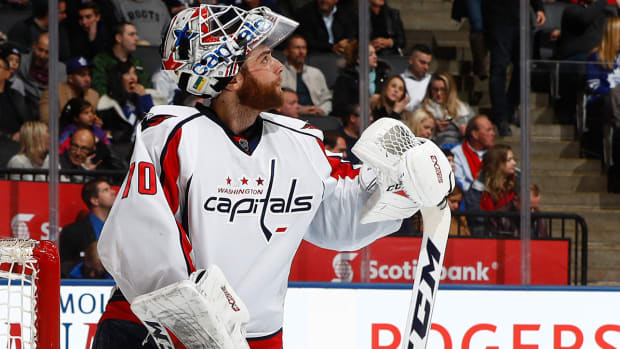 braden-holtby-capitals-nhl-1300.jpg